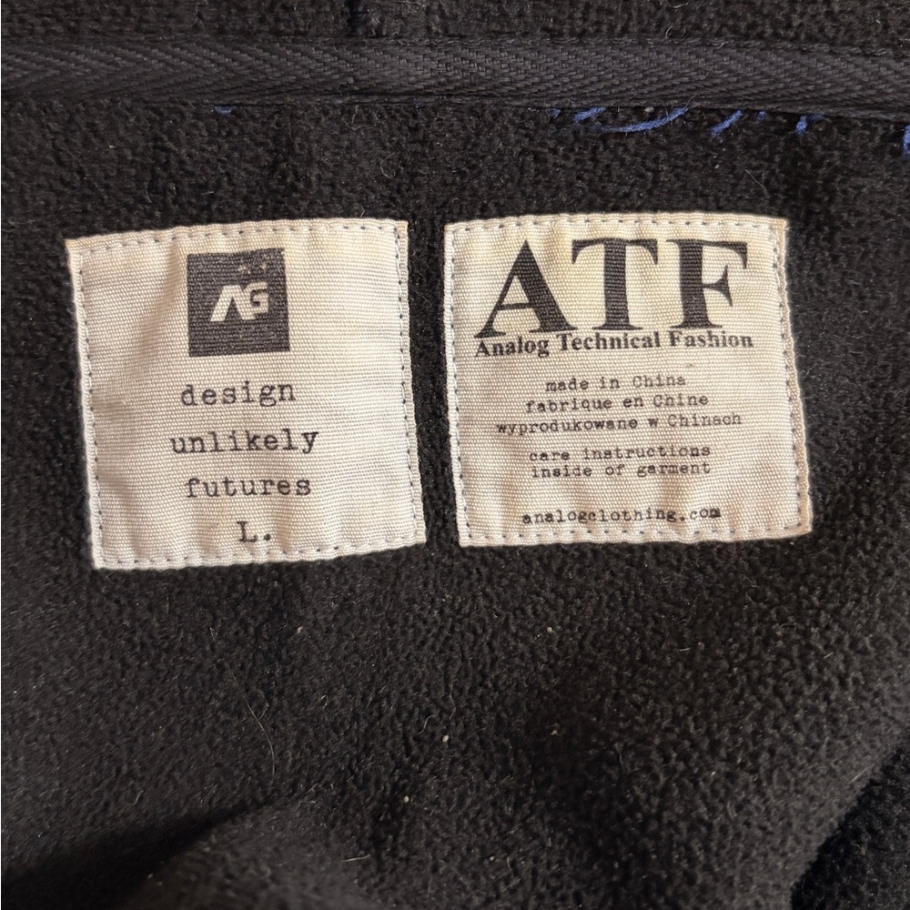 Burton - Analog Technical Fashion-   Varsity Jacket - Picture 7 of 7
